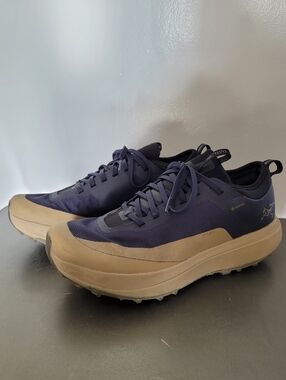 Arc'teryx Men's Sylan GTX Trail Running Shoe - Navy/Tan